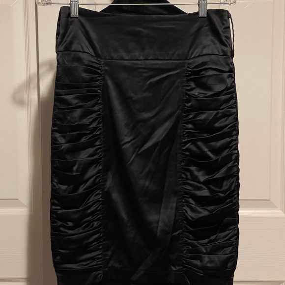 Beautiful Black Satin Shiny Ruched Pencil Skirt - Picture 1 of 8